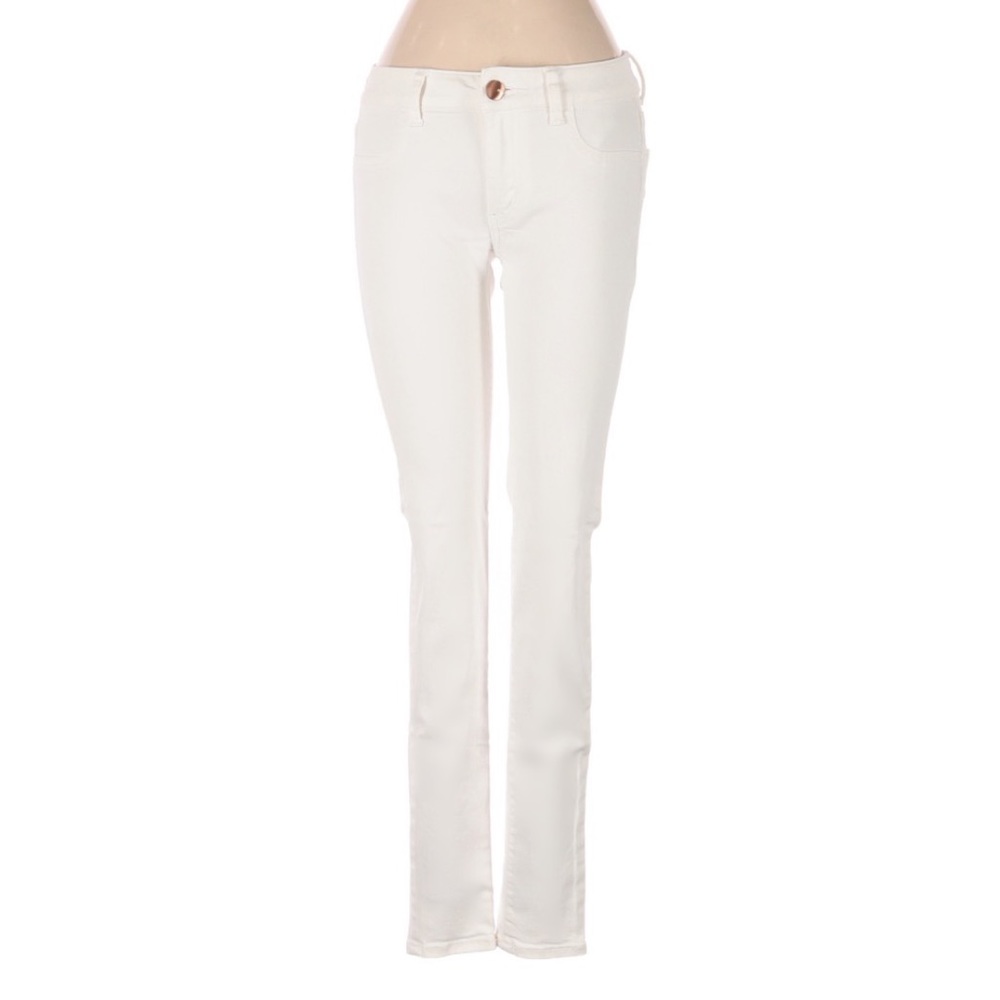 American Eagle “Super, Super, Stretch” White Jegging. NWOT! Super Soft!